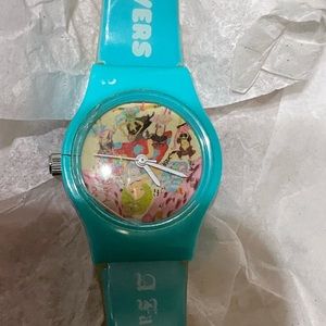 Harajuku Lover’s small wristwatch